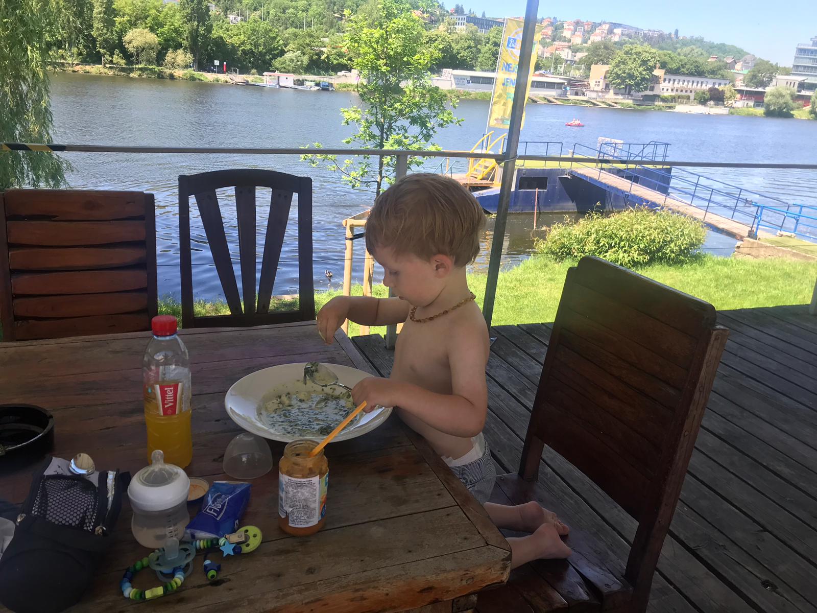 03b066b5-c145-4852-afa0-d33fe447465e