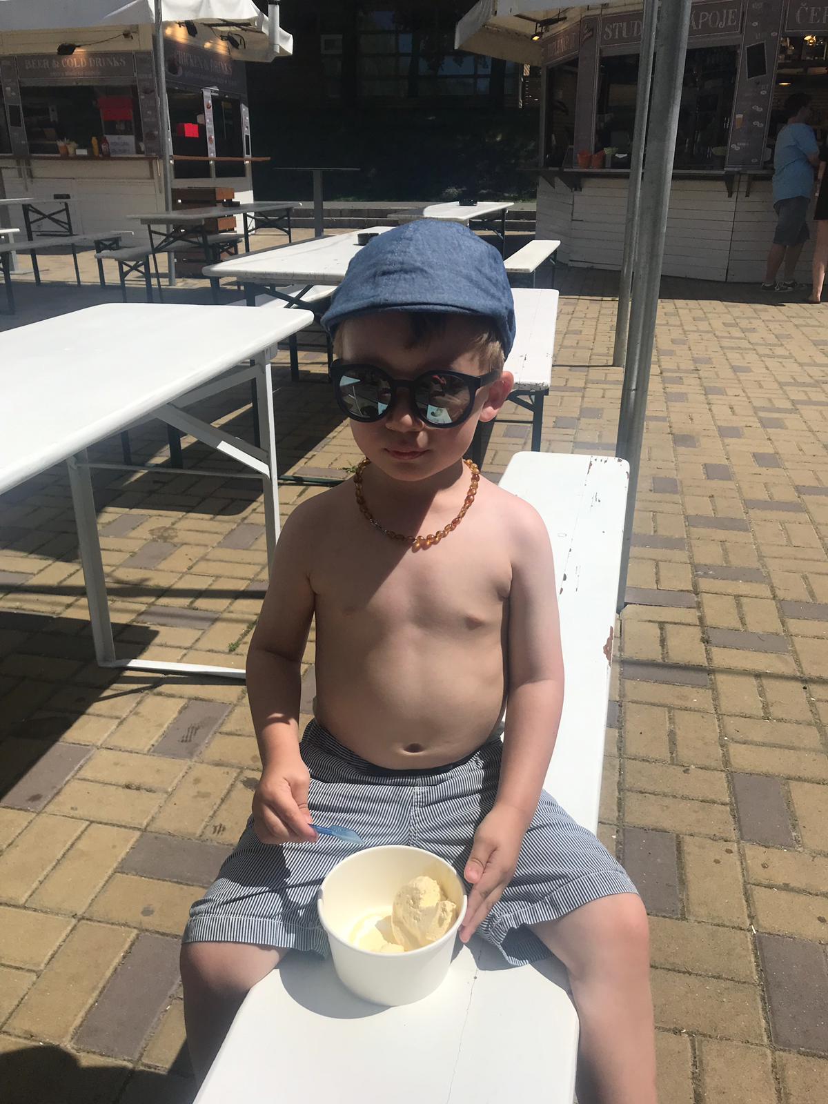 57450698-1d09-414d-b485-4b613dcfaddb