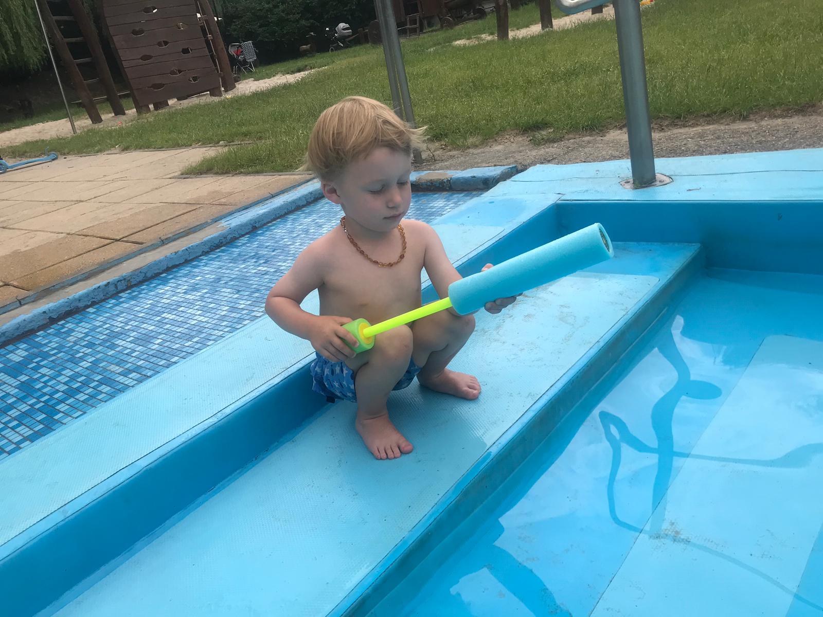 db329a12-9b37-48ef-b340-fb184432afe9